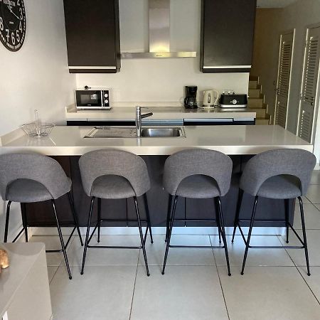 Modern 2 Bed Apartment Вале-ду-Лобу Екстер'єр фото